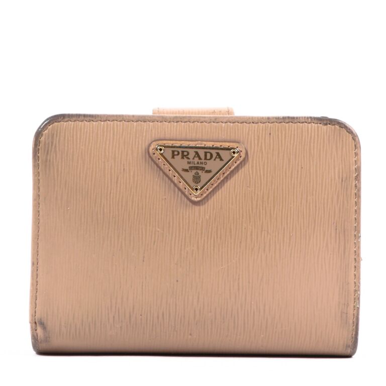 Prada wallet top beige