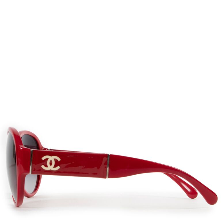Chanel Red CC Sunglasses ○ Labellov ○ Buy and Sell Authentic Luxury