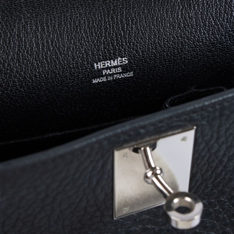 Hermès Jypsiere 28 Black Clemence PHW ○ Labellov ○ Buy and Sell
