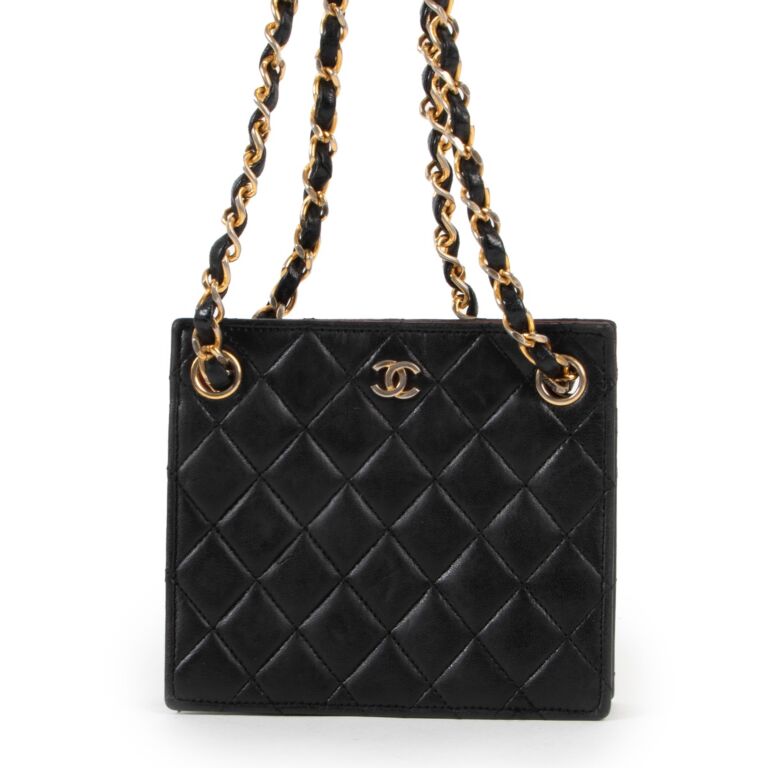 Chanel diamond quilted bag hotsell