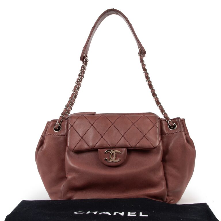 Chanel Purple Lambskin Accordion Shoulder Bag ○ Labellov ○ Buy