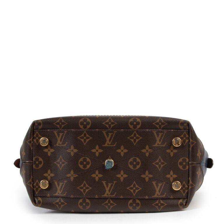 Louis vuitton hotsell artsy python handle