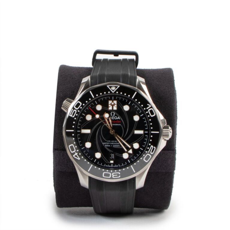 Omega seamaster 300 james bond limited edition shop