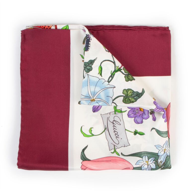 Gucci silk new arrivals scarf vintage
