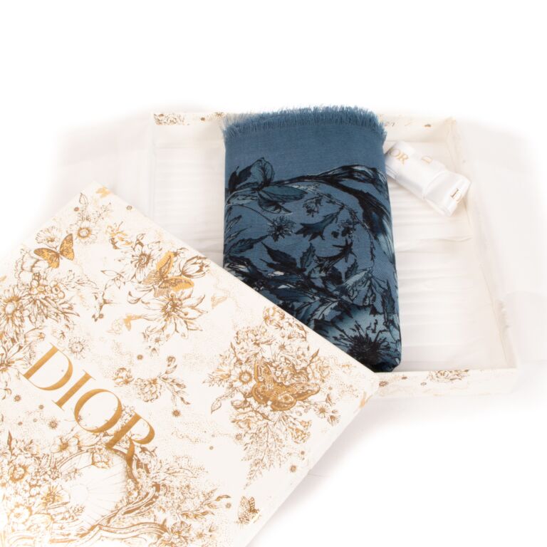 Christian Dior Blue Floral Cashmere Scarf ○ Labellov ○ Buy and
