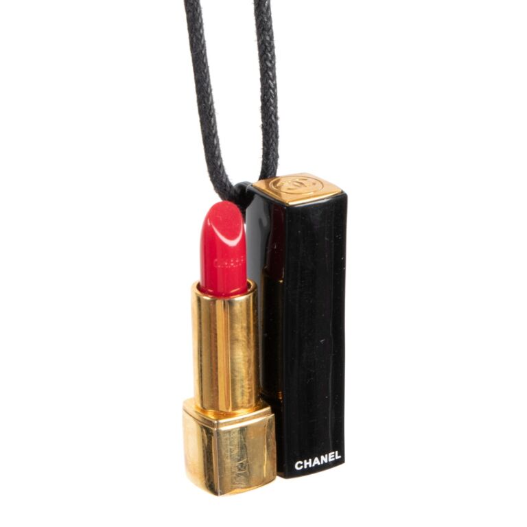 Chanel Allure Lipstick Pendant Necklace ○ Labellov ○ Buy and Sell Authentic  Luxury