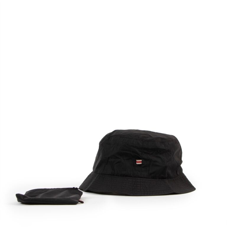 Burberry rain sale hat black