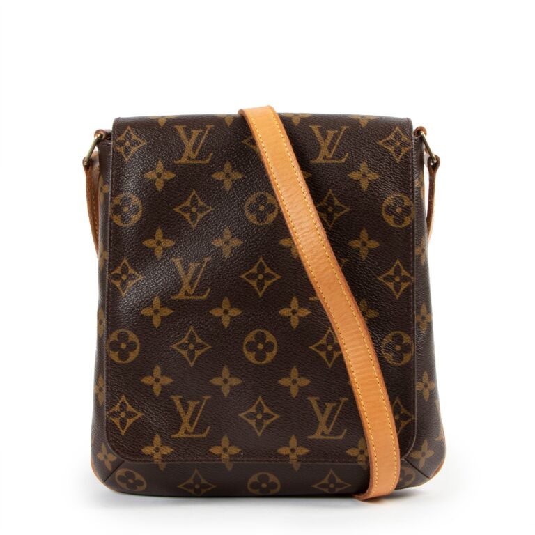 How to Wear: Louis Vuitton Damier Musette Salsa Bag #AnhsStyle