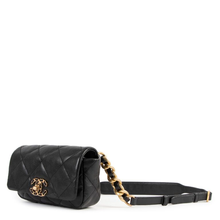 Chanel Black Lambskin Banane Fanny Pack Waist Bag RHW (pristine) – Boutique  Patina