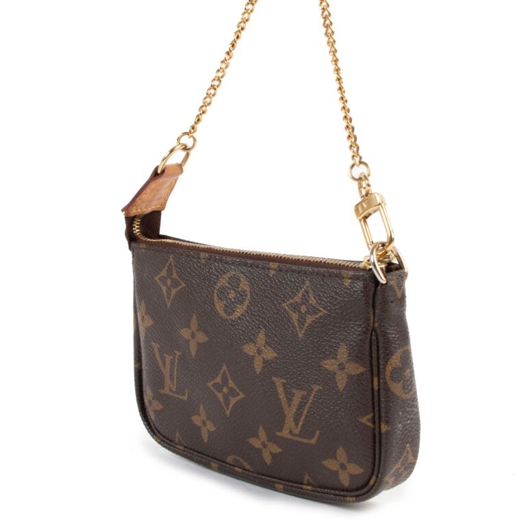 Lv pochette best sale monogram