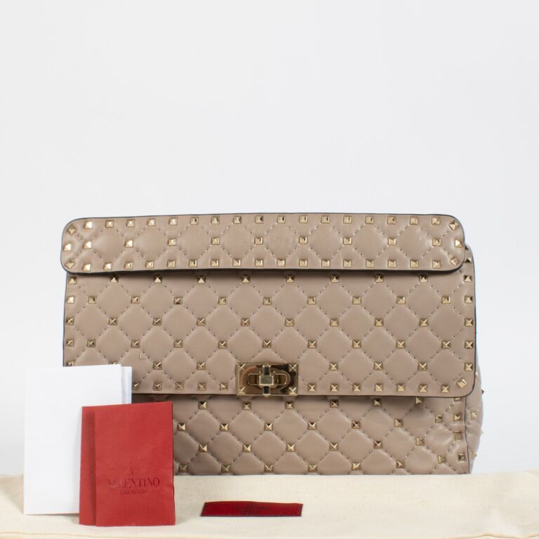 Valentino Garavani Nude Large Rockstud Bag ○ Labellov