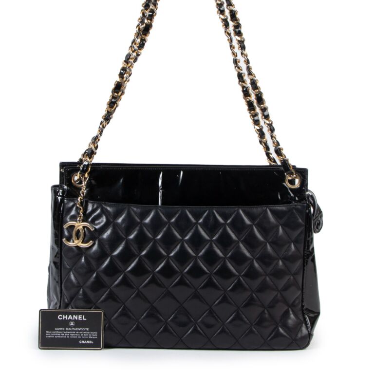 Chanel Vintage Black Quilted Lambskin Patent Leather CC Tote bag