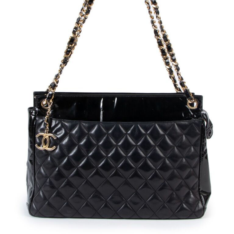 Chanel Vintage - Patent Leather Chain Bag - Black - Leather