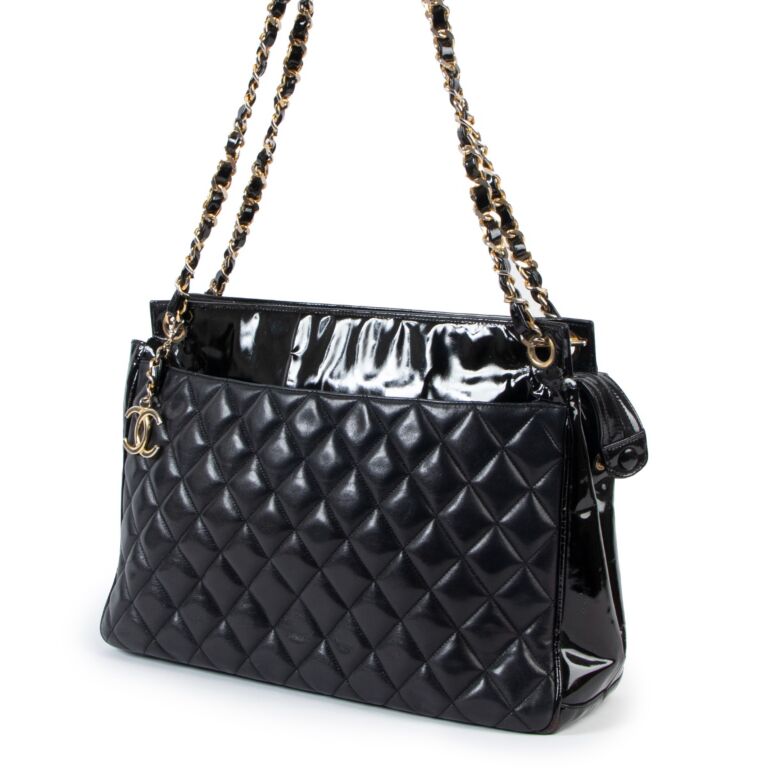 Black patent store leather tote handbags