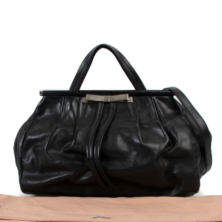 Bow bag leather handbag Miu Miu Black in Leather - 25803791