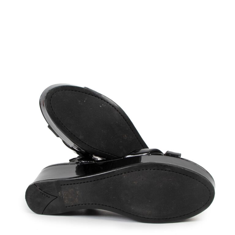Prada linea new arrivals rossa sandals