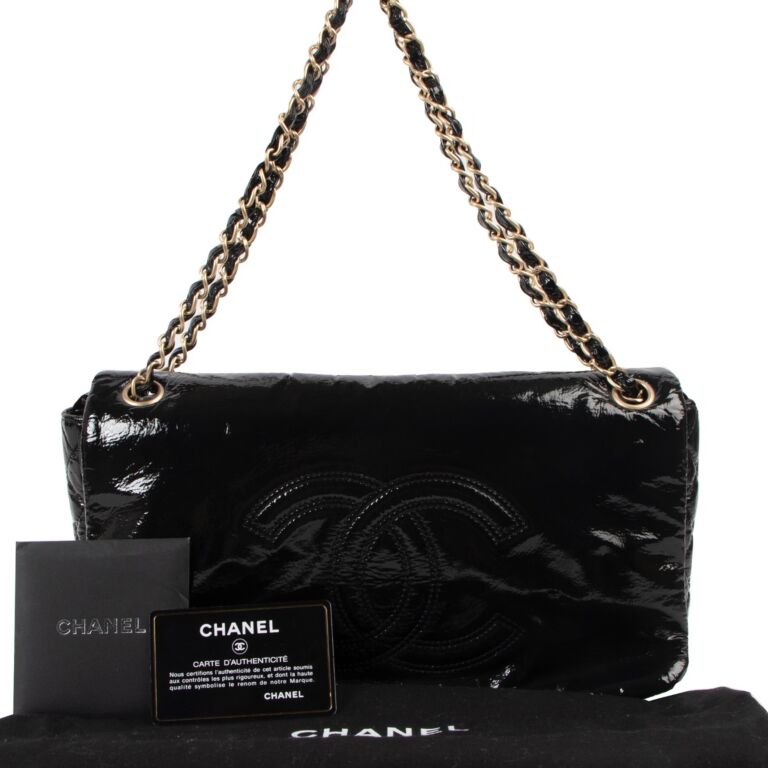 Chanel rock store and chain bag