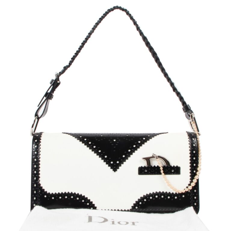 Christian Dior Black Leather Saddle Bag + Black & White Striped Embroidered  Strap ○ Labellov ○ Buy and Sell Authentic Luxury