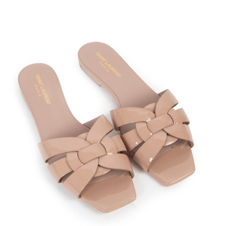 Saint outlet laurent flat