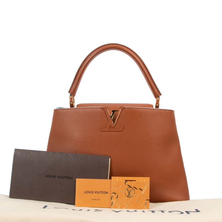 Louis Vuitton Capucines MM LV Taurillon Leather Top Handle Bag on SALE