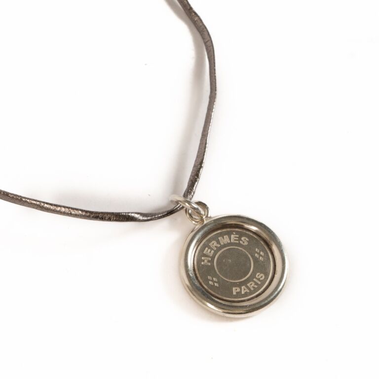 Hermes hotsell coin necklace
