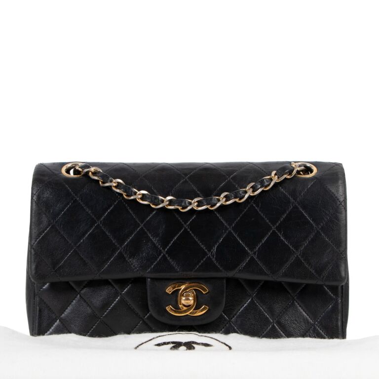 Chanel Vintage Black Calfskin Small Classic Flap Bag ○ Labellov ○ Buy and  Sell Authentic Luxury