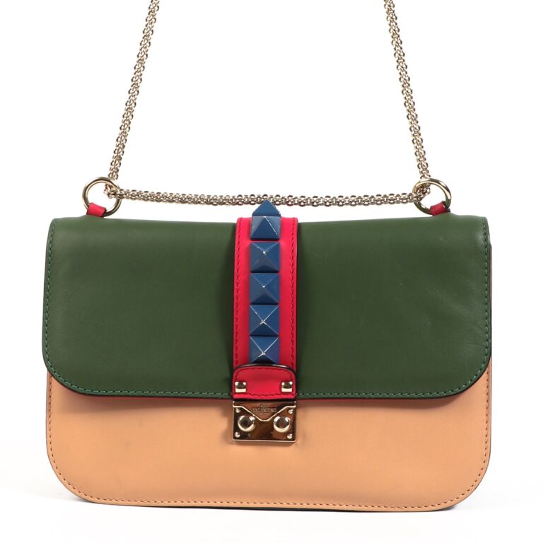 Valentino garavani lock sales medium leather shoulder bag