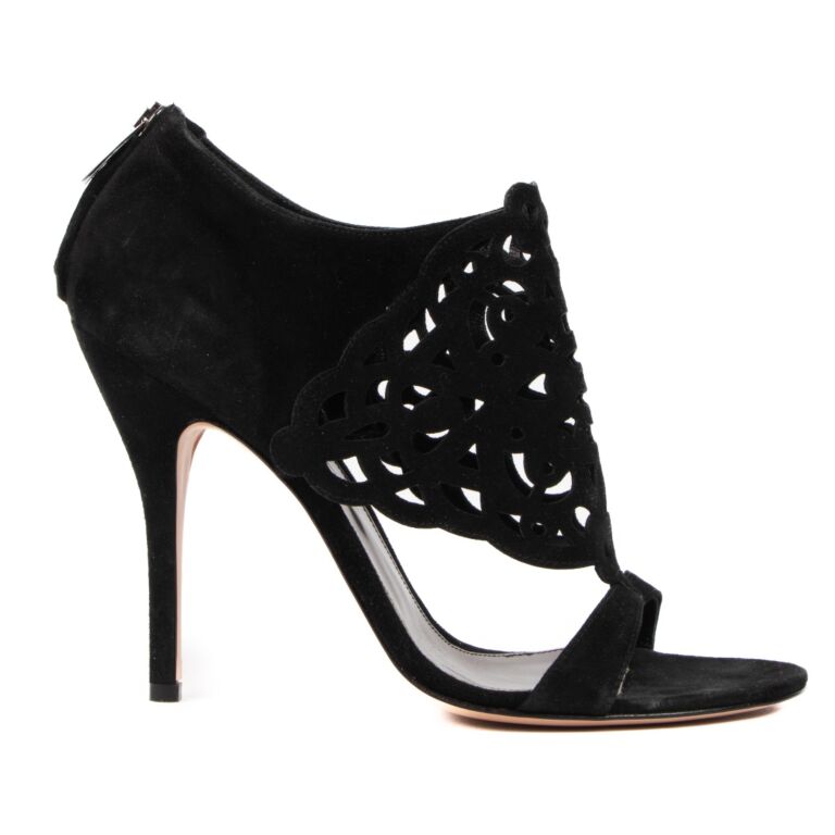 Gianvitto Rossi Black Heels Size 39 Labellov Buy and Sell
