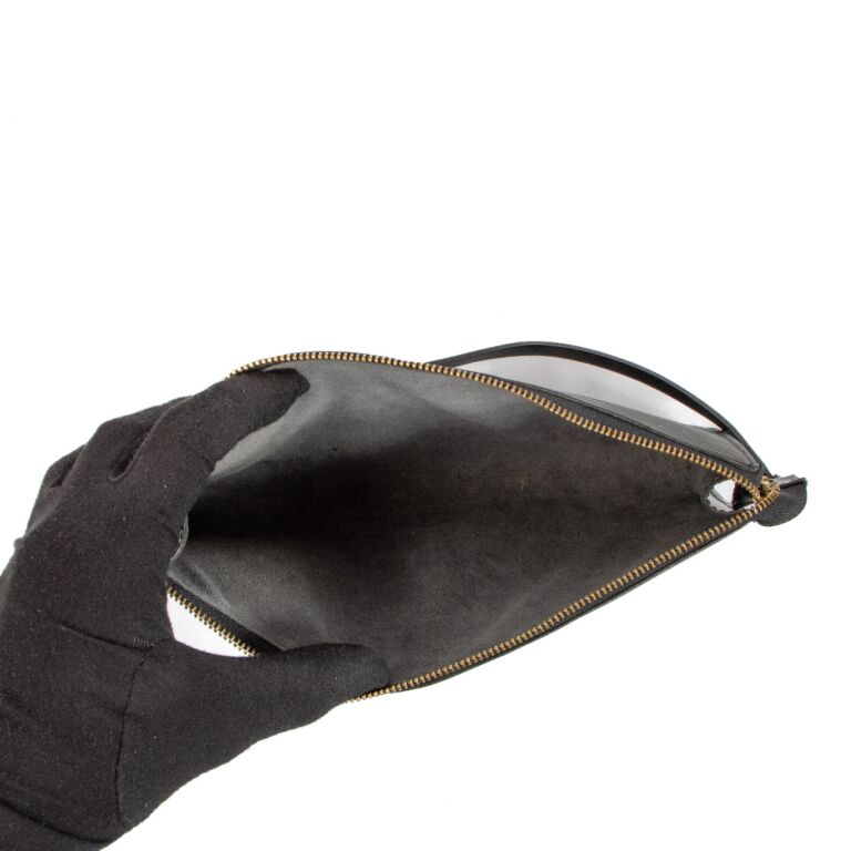 Louis Vuitton Black Epi Pochette Accessoires Shoulder Bag