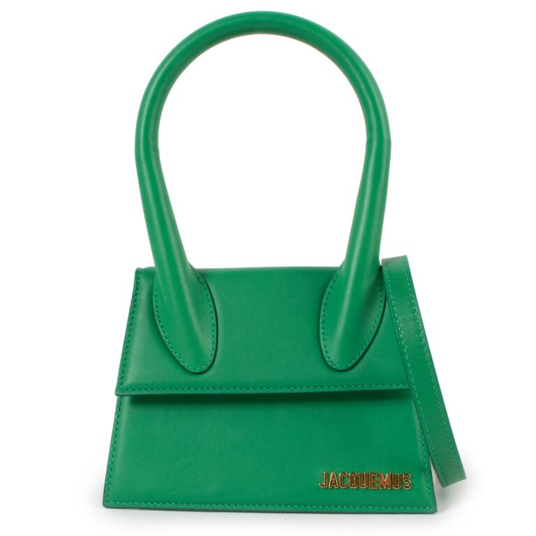 Jacquemus Green Le Chiquito Moyen Crossbody Bag Labellov Buy and Sell ...