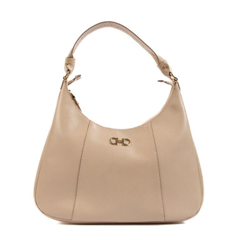 ショルダーバッグ・ポシェット FERRAGAMO Woman Shoulder bag Beige 219794 779064 011 FERRAGAMO: Shoulder bag woman - Beige | Ferragamo shoulder