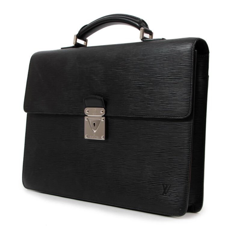 Louis vuitton epi shop leather purse