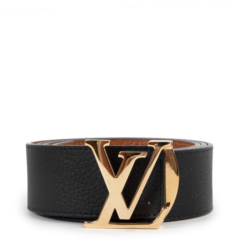 New W/Box Limited Edition Louis Vuitton LV Black Leather belt, Size 34-38