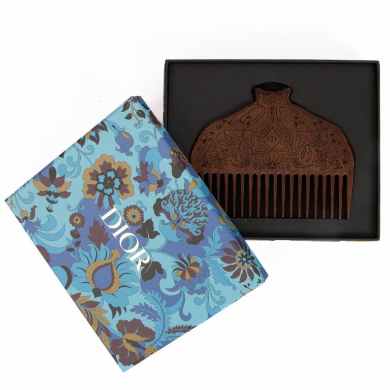 Christian Dior Jardin Indien Wooden Comb ○ Labellov ○ Buy and