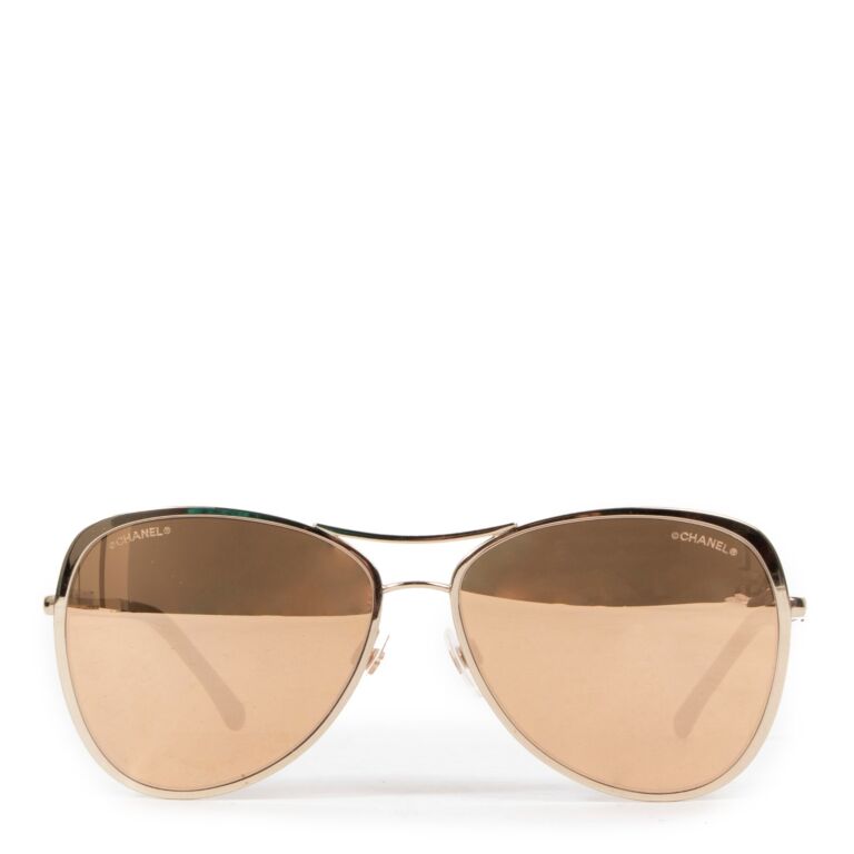 Chanel 4223 gold sales