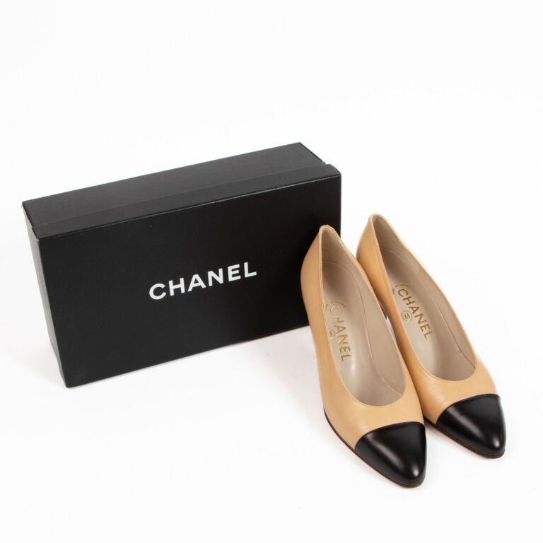 Heels Chanel Chanel Slingback Pumps in Beige Goatskin Leather Size 35.5 EU