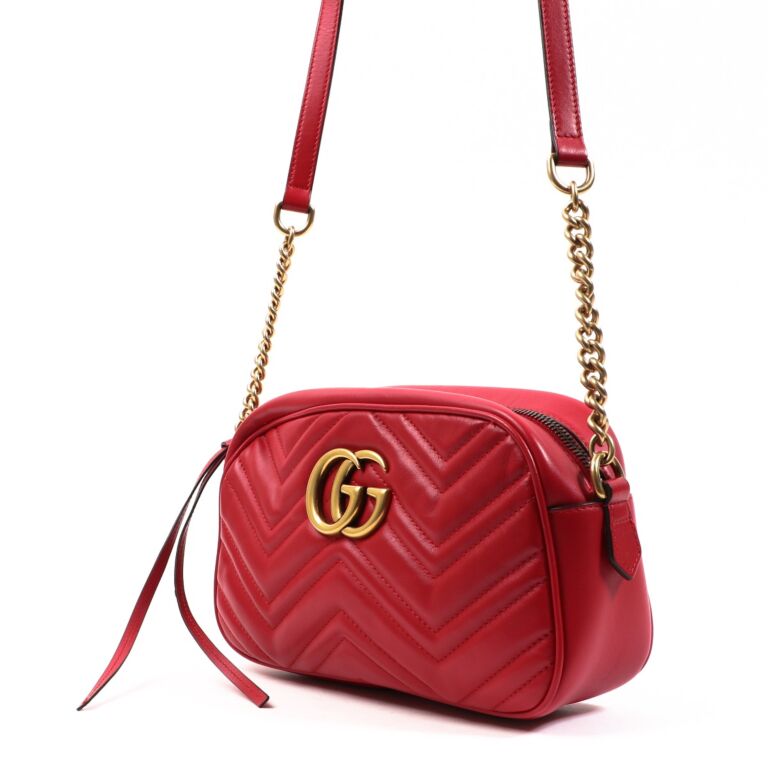Gucci red small sling bag 2025