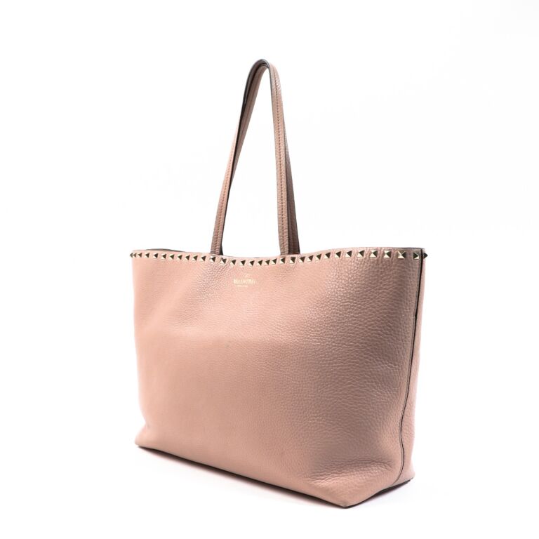 Valentino rockstud deals tote sale