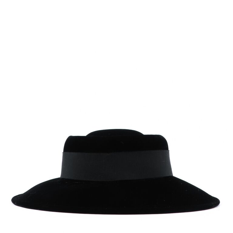 Chanel Vintage Black Velvet Hat ○ Labellov ○ Buy and Sell Authentic Luxury