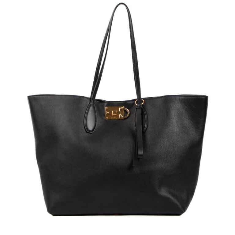 Salvatore ferragamo black tote outlet