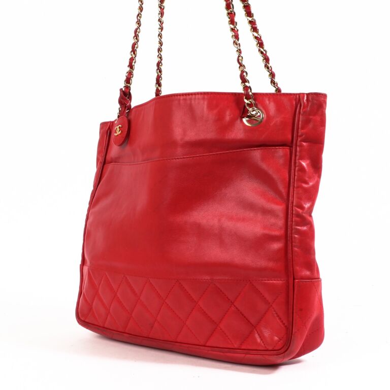 Chanel Red Lambskin Vintage Tote Bag ○ Labellov ○ Buy and Sell