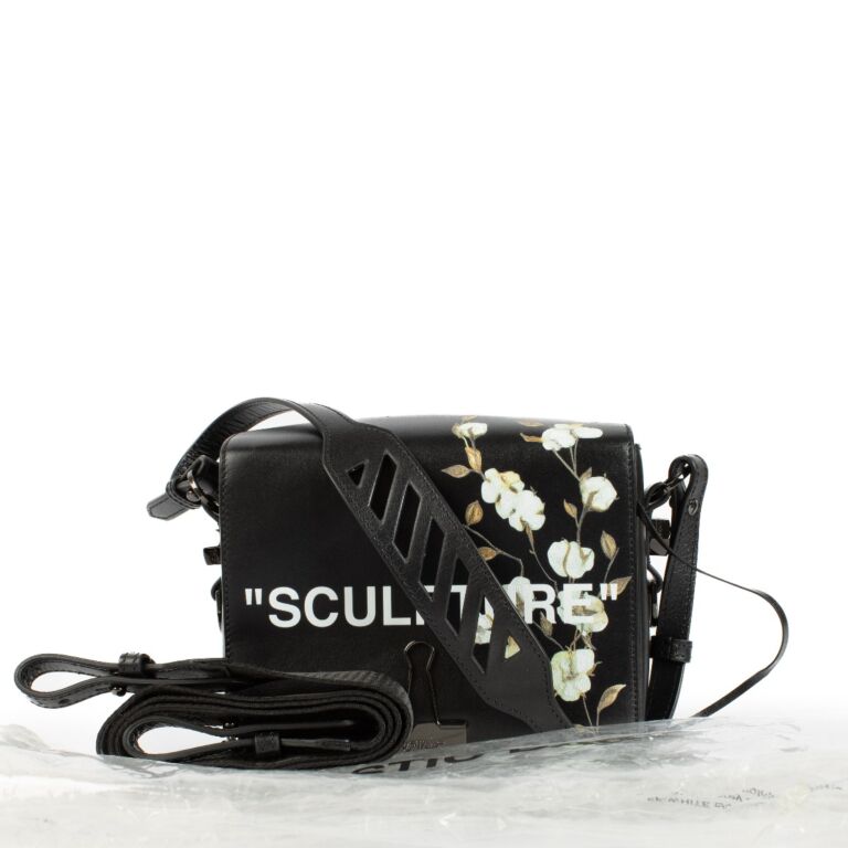 Off-White Black Sculpture Binder Clip Bag ○ Labellov ○ Buy