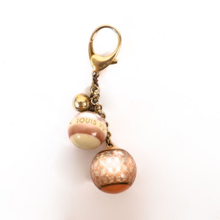 Gold monogram keychain hot sale