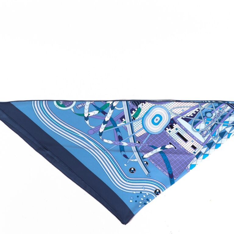 Hermès Blue Le Laboratoire du Temps Giant Triangle Scarf
