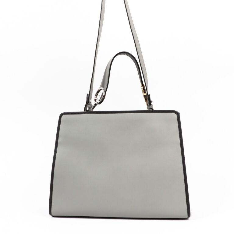 満点の Bag Handle Top Runaway Leather Grey Fendi ○ Buy ○ Labellov 時計