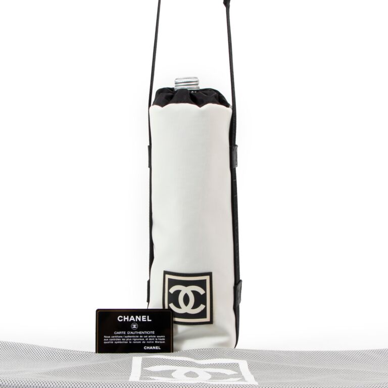 CHAMPAGNE AND CHANEL STAINLESS STEEL WATER BOTTLE — Proud London