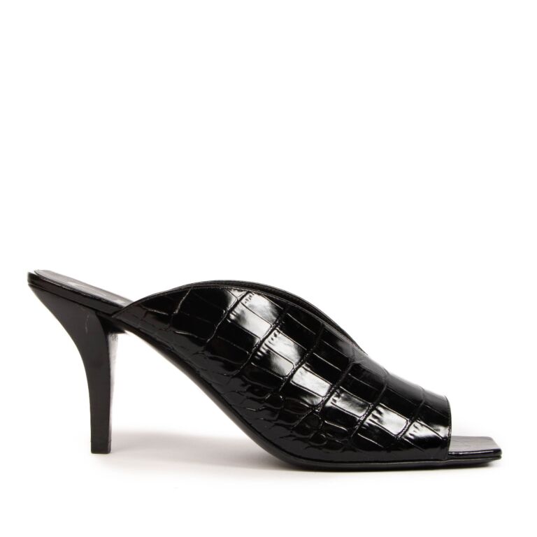 Gucci high heels price clearance