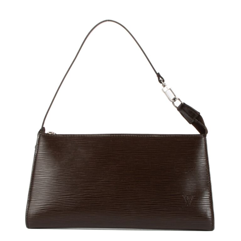 Lv epi sales leather pochette