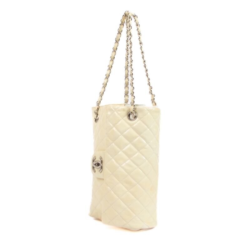 White chanel bucket bag outlet