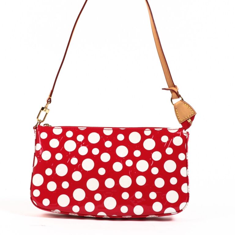 Louis Vuitton Yayoi Kusama Monogram Vernis Dots Infinity Pochette